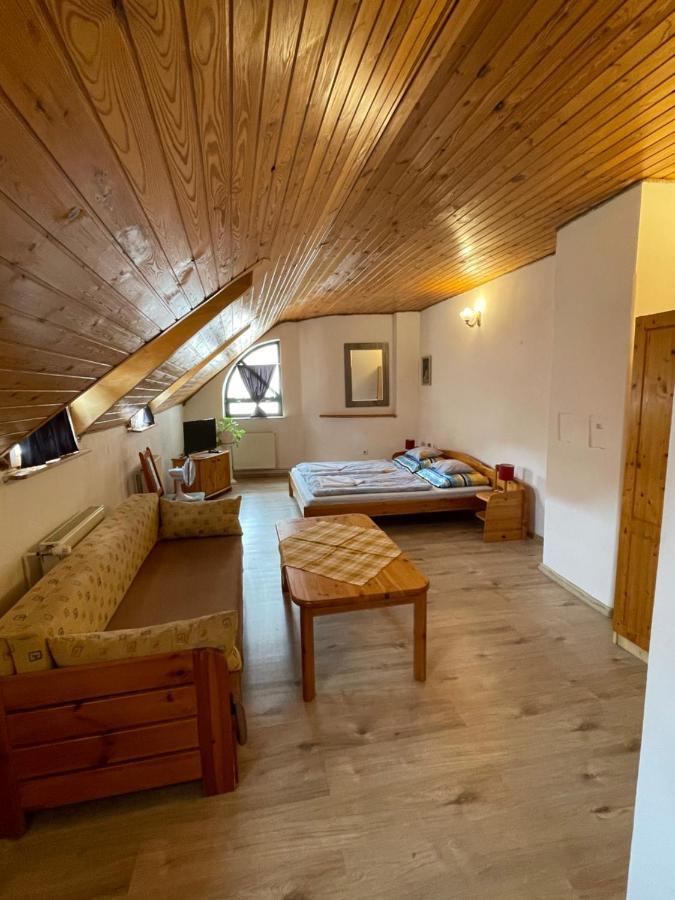 Katalinkert Panzio Bed and Breakfast Győr Eksteriør billede